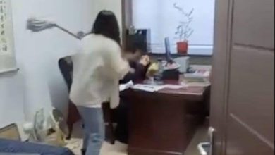Photo of Video: Woman beats up her boss with a mop stick for sending her inappropriate sexual texts