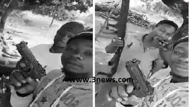 Photo of Police nab three gun-wielding young men in viral video