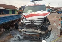 Photo of E/R: Tricycle rider dies after collision with ambulance