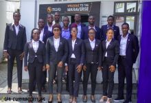 Photo of 20 Ghanaian referees receive FIFA badges