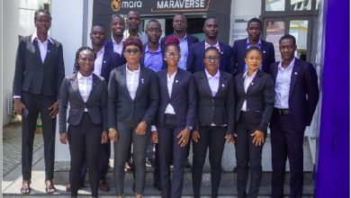 Photo of 20 Ghanaian referees receive FIFA badges
