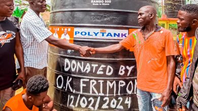 Photo of Ohene Kwame Frimpong donates Polytank to Brantokurom community [Video]